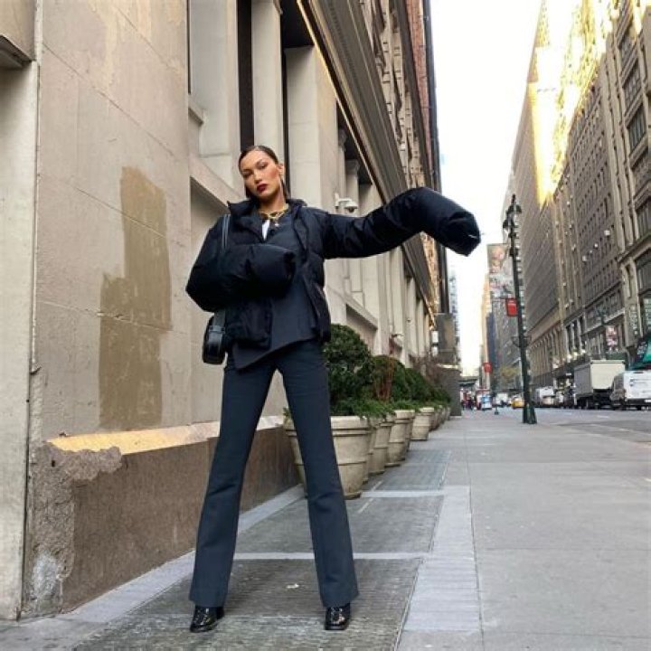 10 Reasons You Should Follow Bella Hadid on Instagram