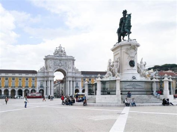 19 Best Places to Visit in Portugal