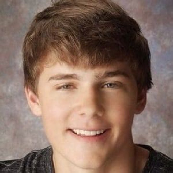 Alex Ernst - Age, Family, Bio