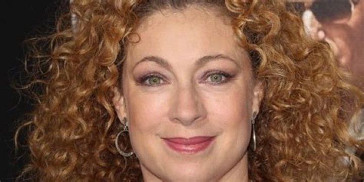 Alex Kingston - Age, Family, Bio