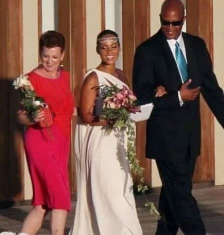Alicia Keys - Age, Family, Bio