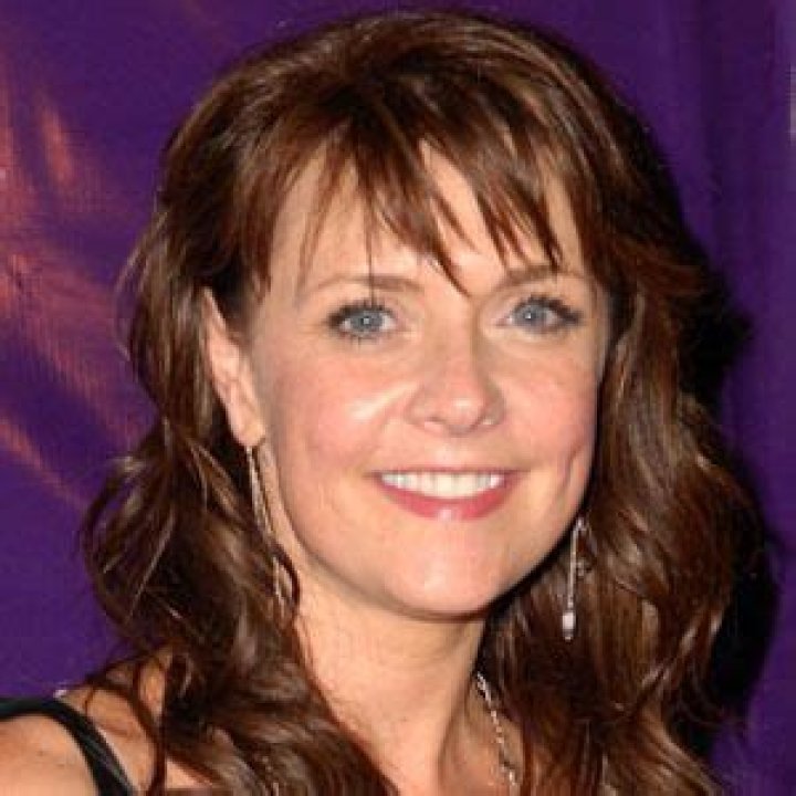 Amanda Tapping - Age, Family, Bio