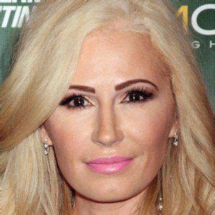 Ana Braga - Age, Family, Bio