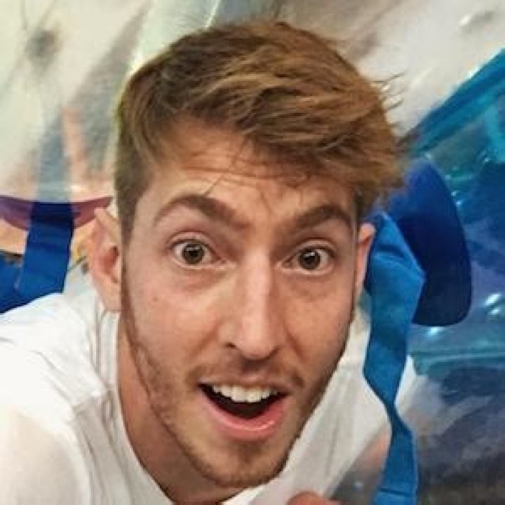 Andrew Scites Bio (Wiki) 