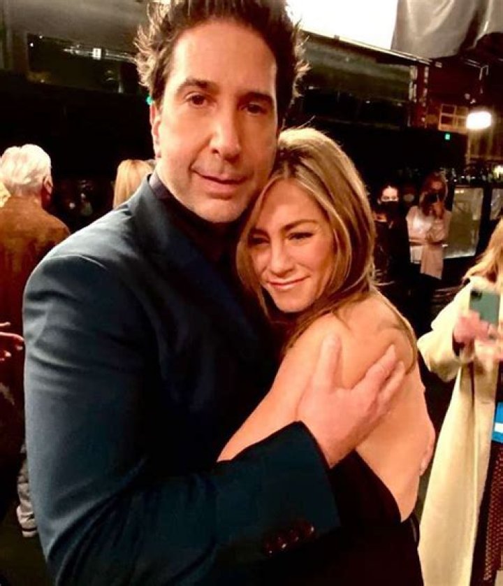 Are Jennifer Aniston & David Schwimmer quietly dating post-Friends reunion?