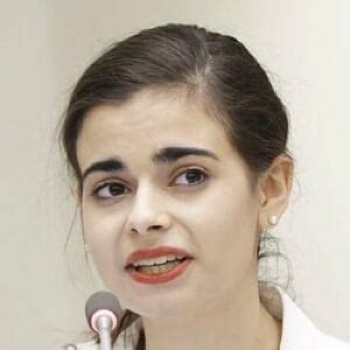 Aria Mia Loberti - Trivia, Family, Bio