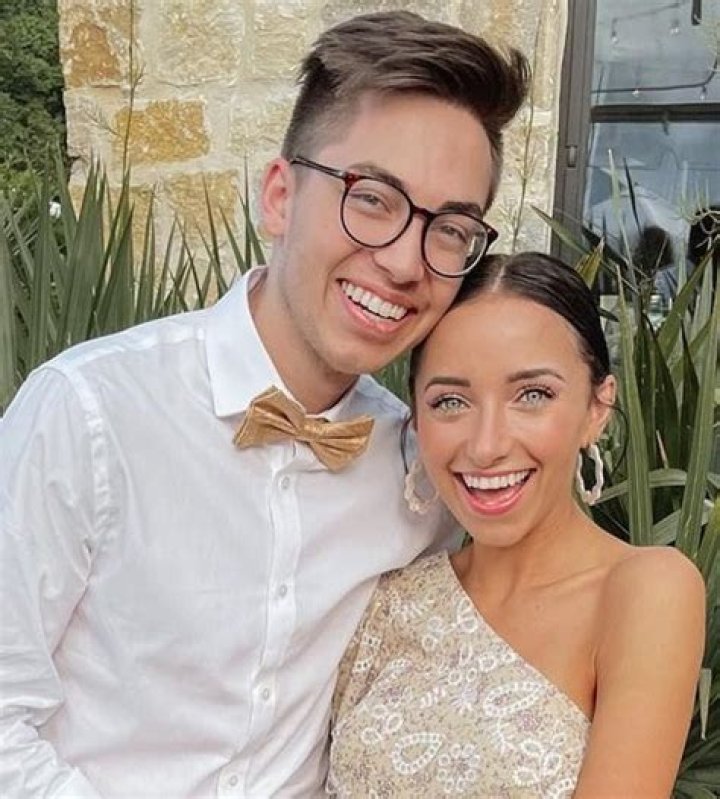 Bailey McKnight-Howard - Age, Family, Bio