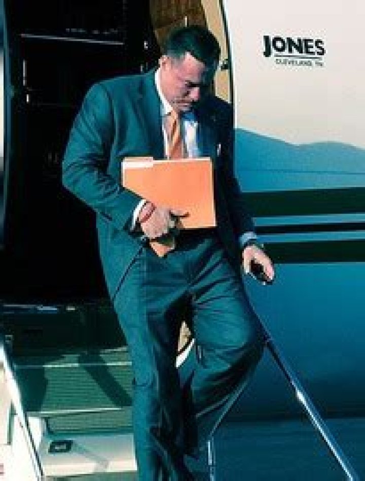 Butch Jones - Age, Family, Bio