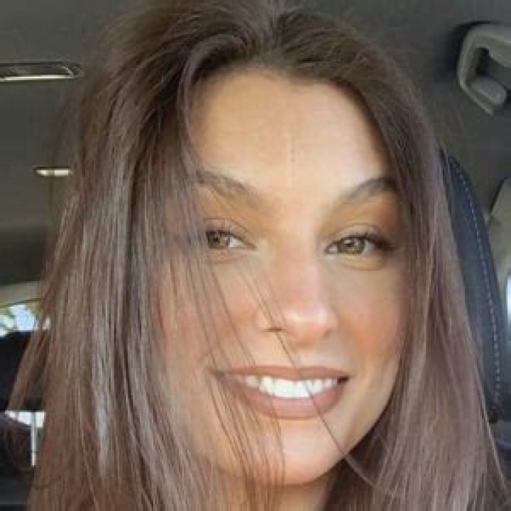 Cami Surro - Age, Family, Bio