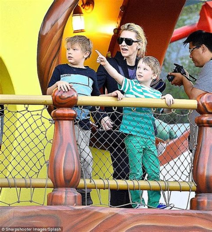 Cate Blanchett feels judged by the ‘mummy mafia’ for being a working mum
