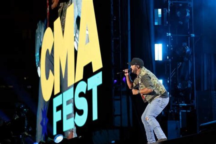 CMA Fest Playlist | Celebuzz