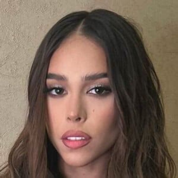 Danna Paola - Age, Family, Bio