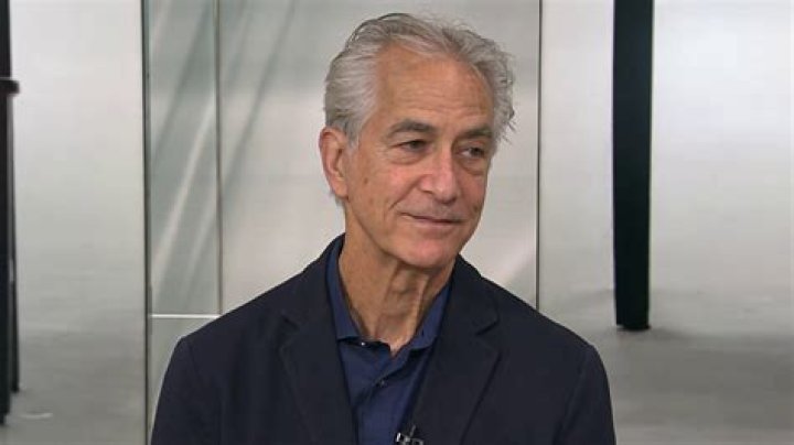 David Strathairn - Age, Family, Bio