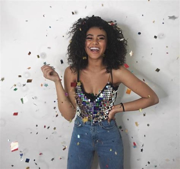 Devenity Perkins Bio (Wiki) 