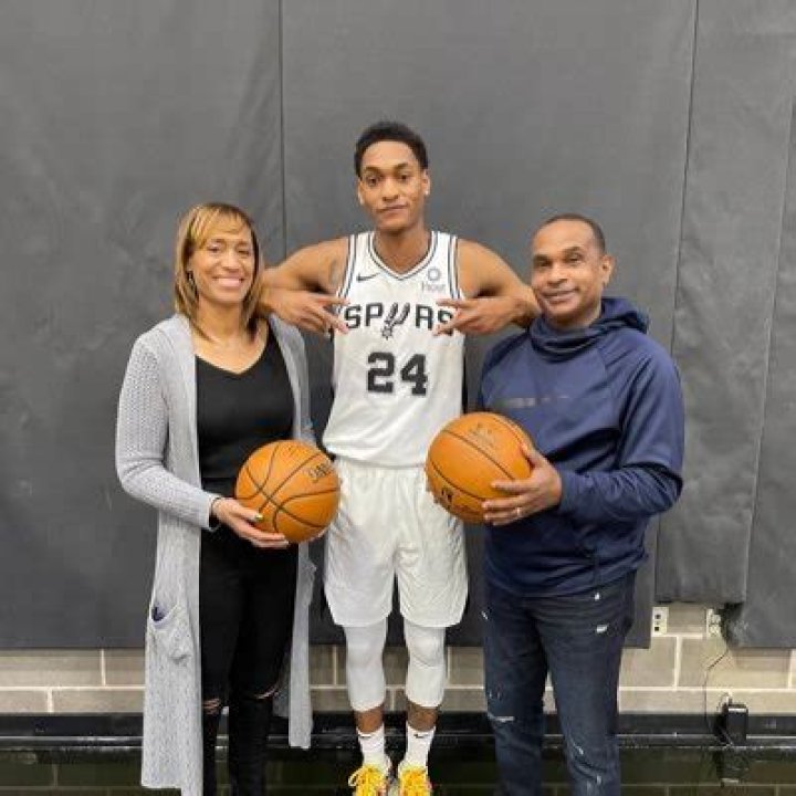 Devin Vassell - Age, Family, Bio