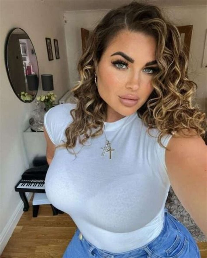 DJ Hannah B - Age, Family, Bio