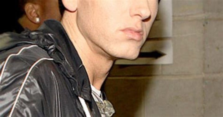 Eminem supports gay marriage: “What the hell?”