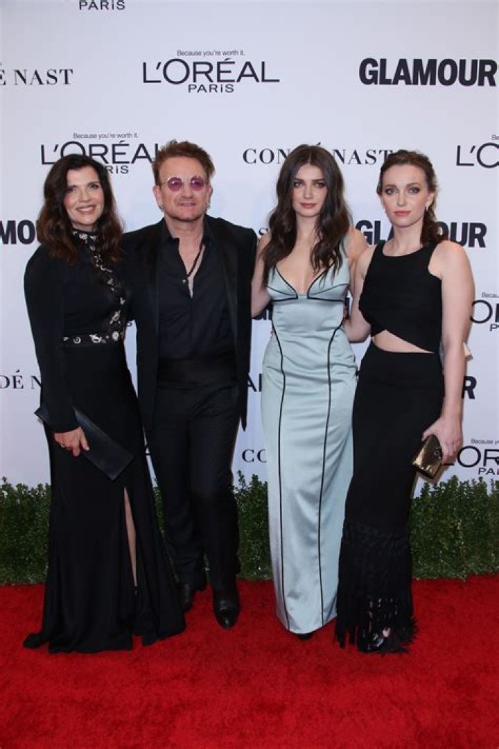 Eve Hewson, Elijah Hewson, Jordan Hewson, John Hewson