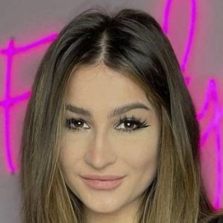 Fandy - Age, Family, Bio