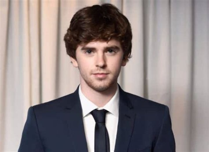 Freddie Highmore Bio (Wiki) 