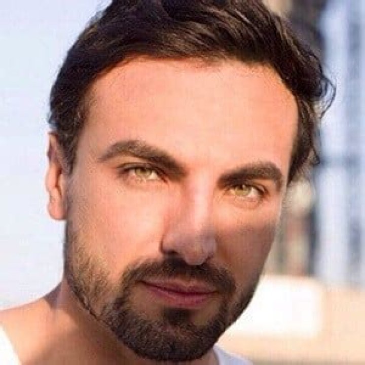 Gabriel Valenzuela - Age, Family, Bio