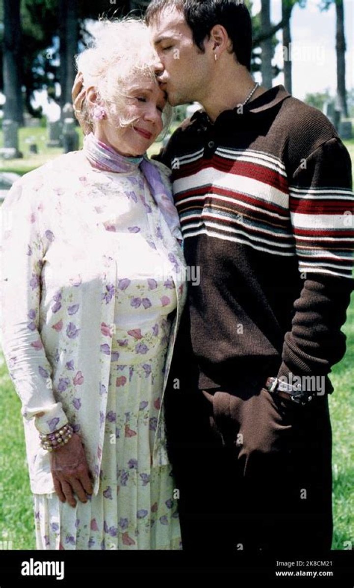 Gloria Leroy - Trivia, Family, Bio
