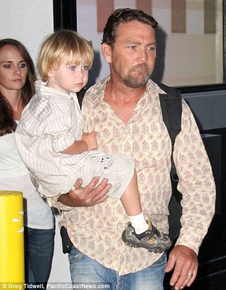 Griffin O’Neal: dad Ryan gave him cocaine at age 11, cheated on Farrah often