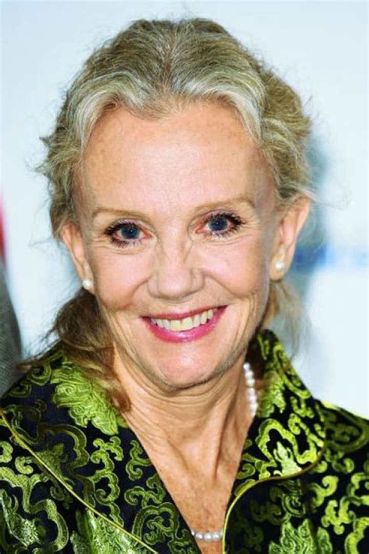 Hayley Mills Net Worth - Wiki, Age, Weight and Height, Relationships, Family, and More