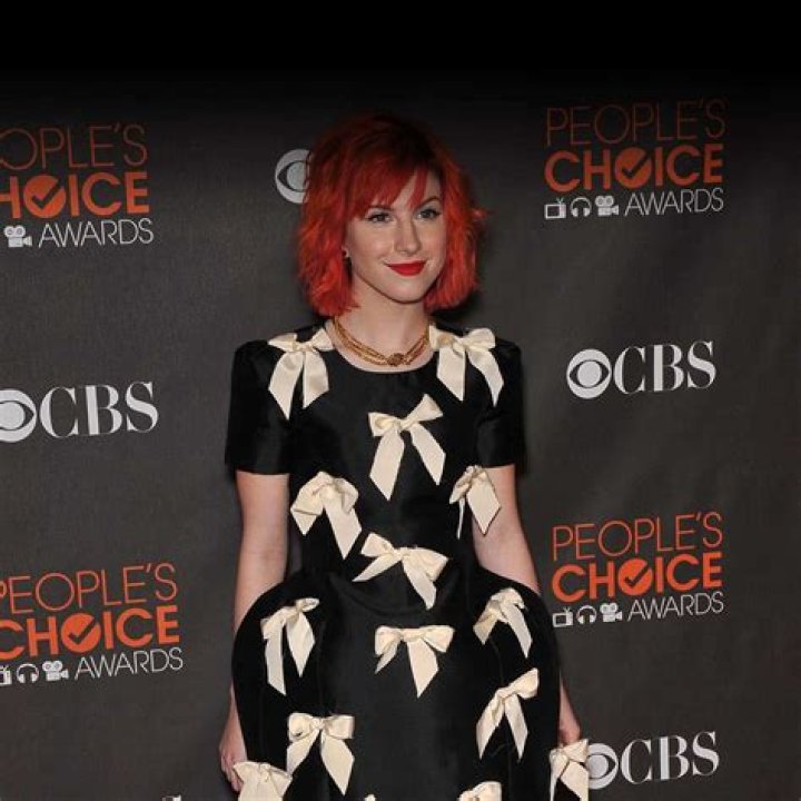 Hayley Williams (YouTube Star) - Age, Family, Bio