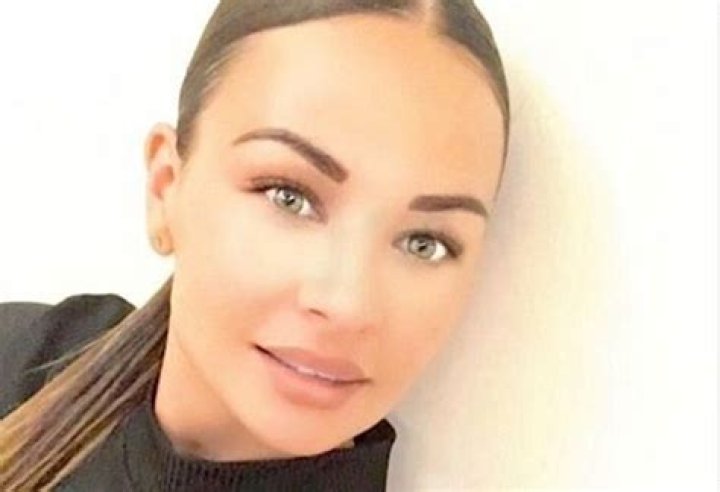 Ines Lee - Age, Family, Bio