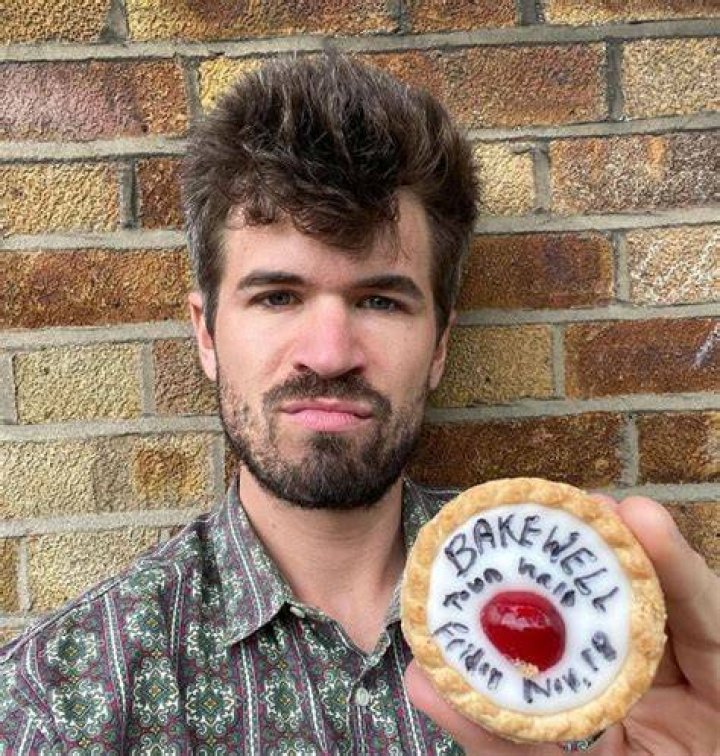 Ivo Graham is not autistic. celebsfortune.com