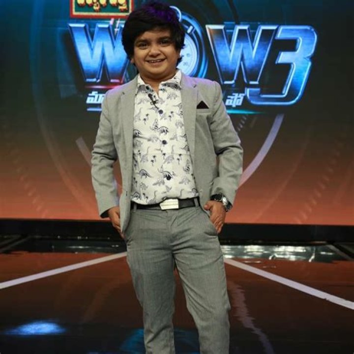 Jabardasth Naresh Height, Weight, Net Worth, Age, Birthday, Wikipedia, Who, Instagram, Biography