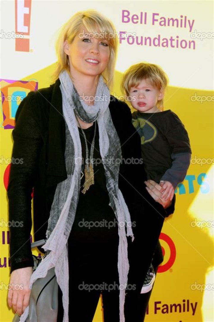 Jenna Elfman - Age, Family, Bio