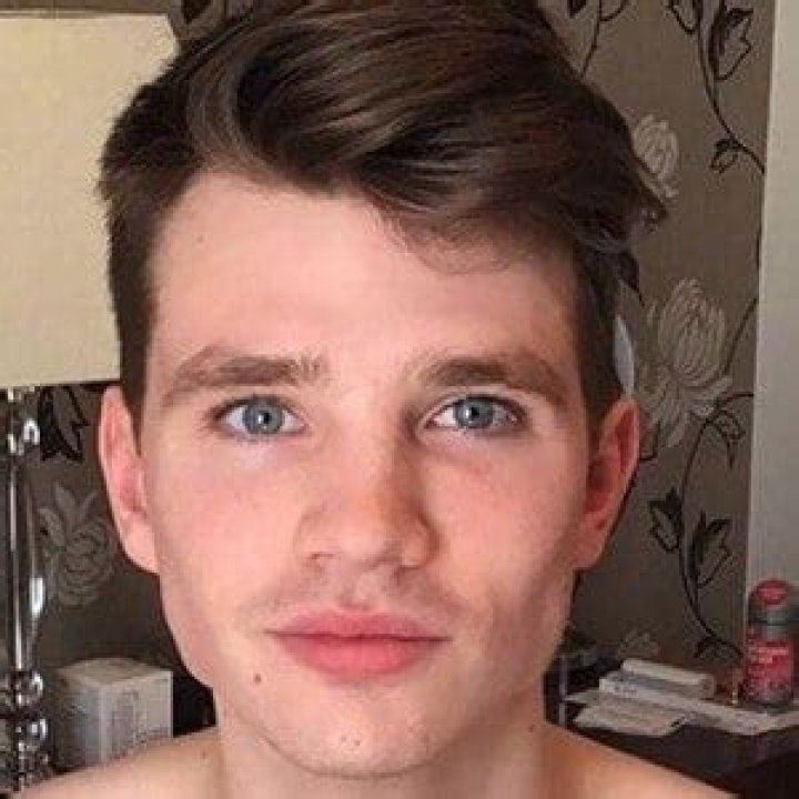 Joe Ashman - Age, Family, Bio
