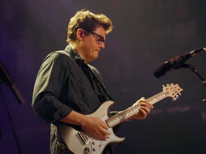 John Mayer says he has a “funny” dating track record (update: video)