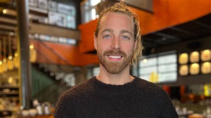 Jonathan Roy - Age, Family, Bio