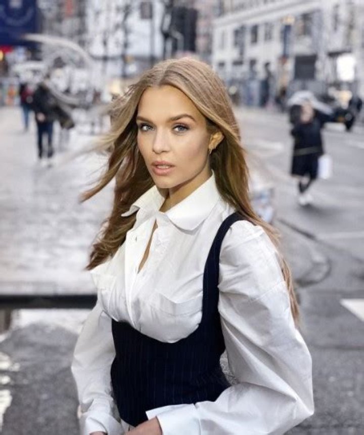 Josephine Skriver Bio (Wiki) 