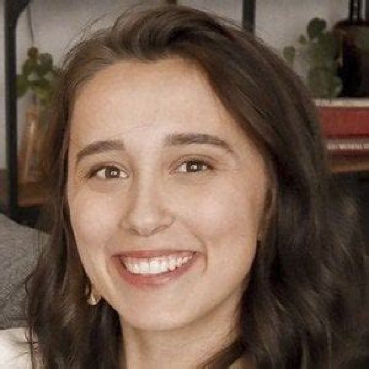 Julia Ensign - Age, Family, Bio