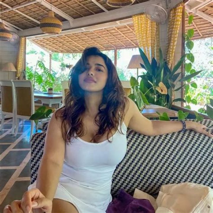 Kate Sharma - Age, Family, Bio