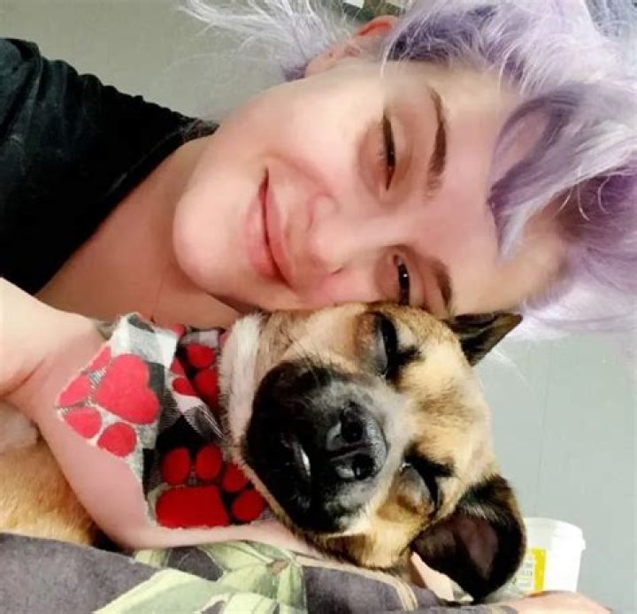 Kelly Osbourne Pets - Celebrity Pets