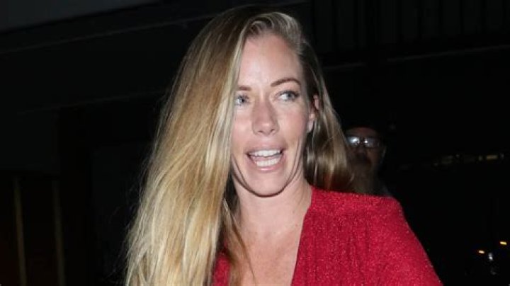 Kendra Wilkinson Shares Emotional Update: 'I Was Tested'
