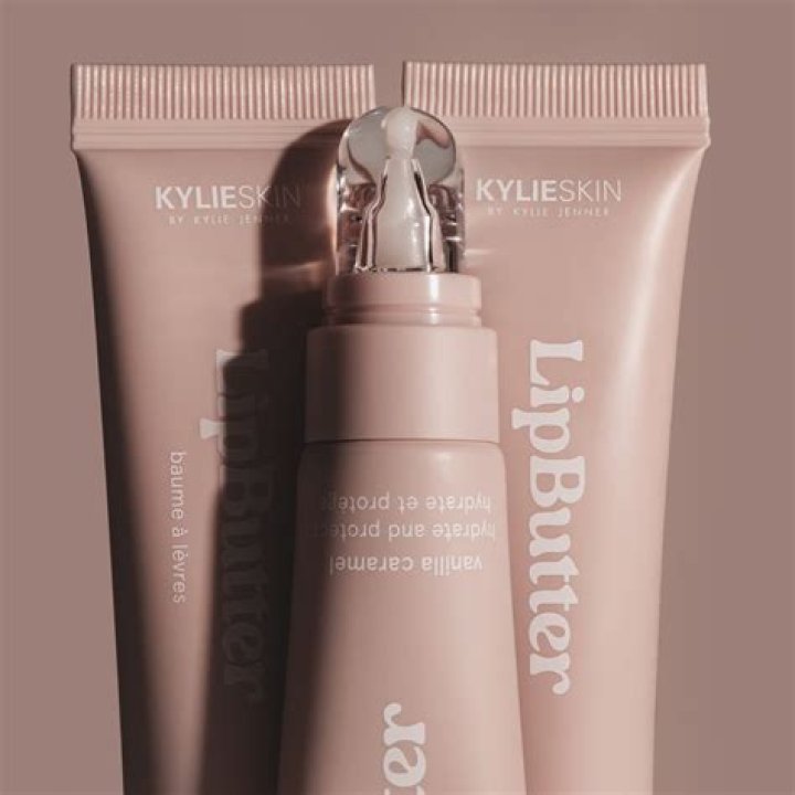 Kylie Jenner introduces her new lipstick line even though she has fillers