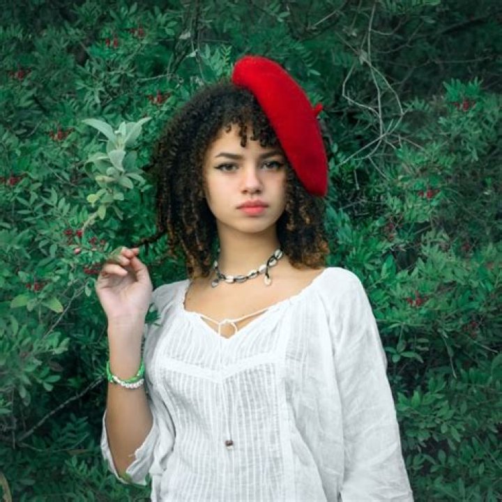Larissa Kimberlly - Age, Family, Bio