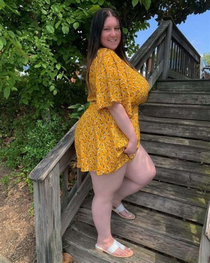 Lauren Butler - Age, Family, Bio