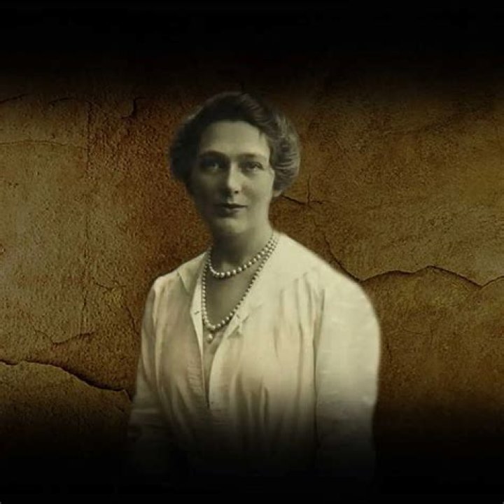 Linda Lee Thomas - Trivia, Family, Bio