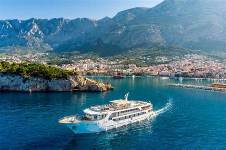 Luxury Cruises to Croatia & Greece