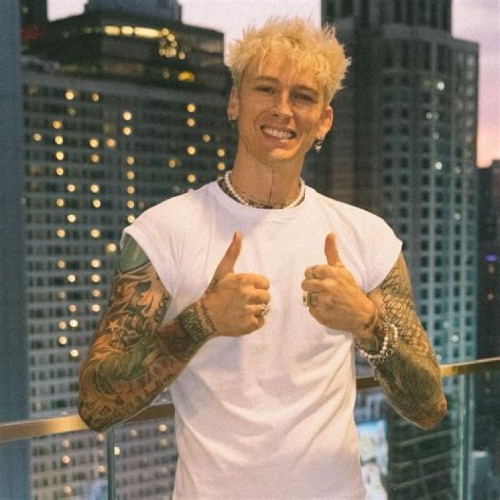 Machine Gun Kelly net worth