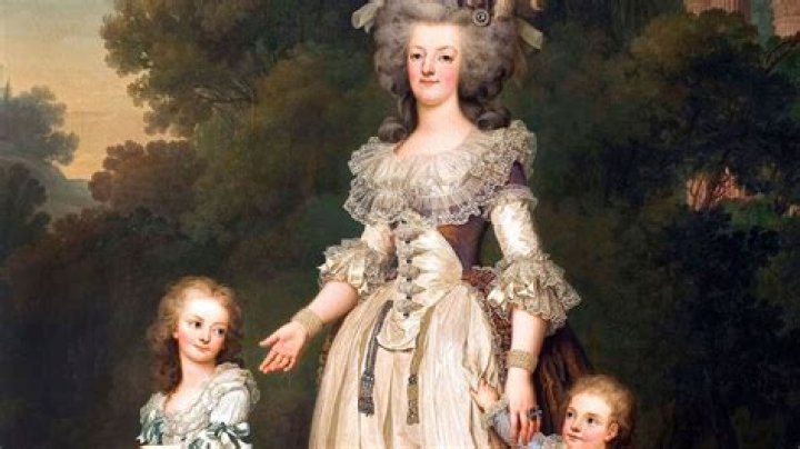 María Antonieta Duque - Age, Family, Bio