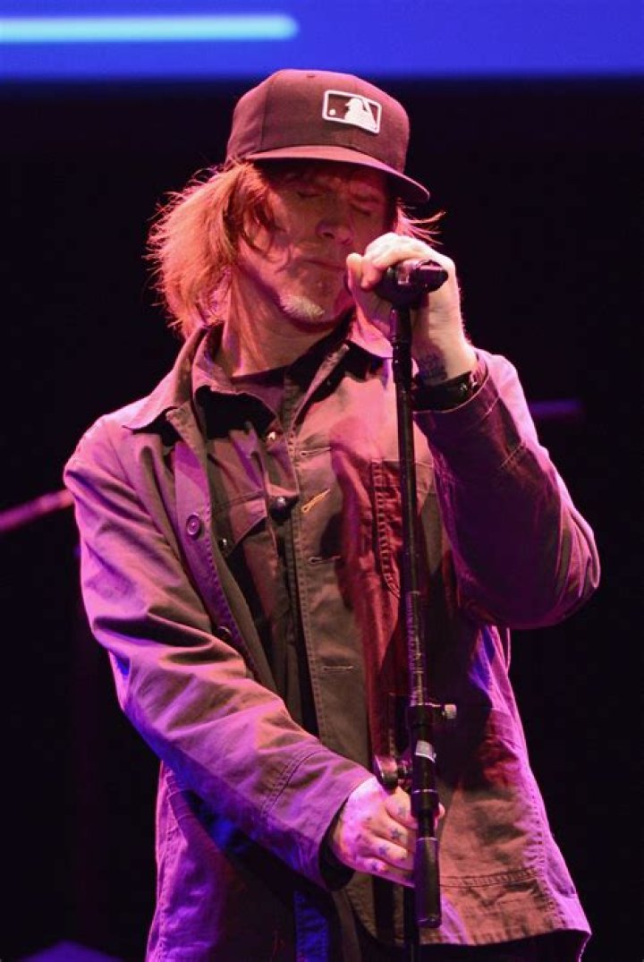 Mark Lanegan Net Worth - Wiki, Age, Weight and Height, Relationships, Family, and More