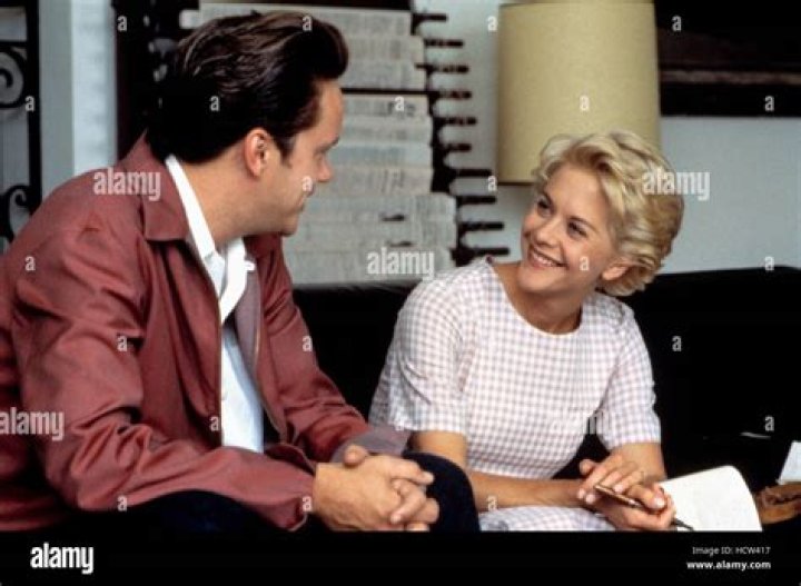 Meg Ryan denies having long-term affair with Tim Robbins